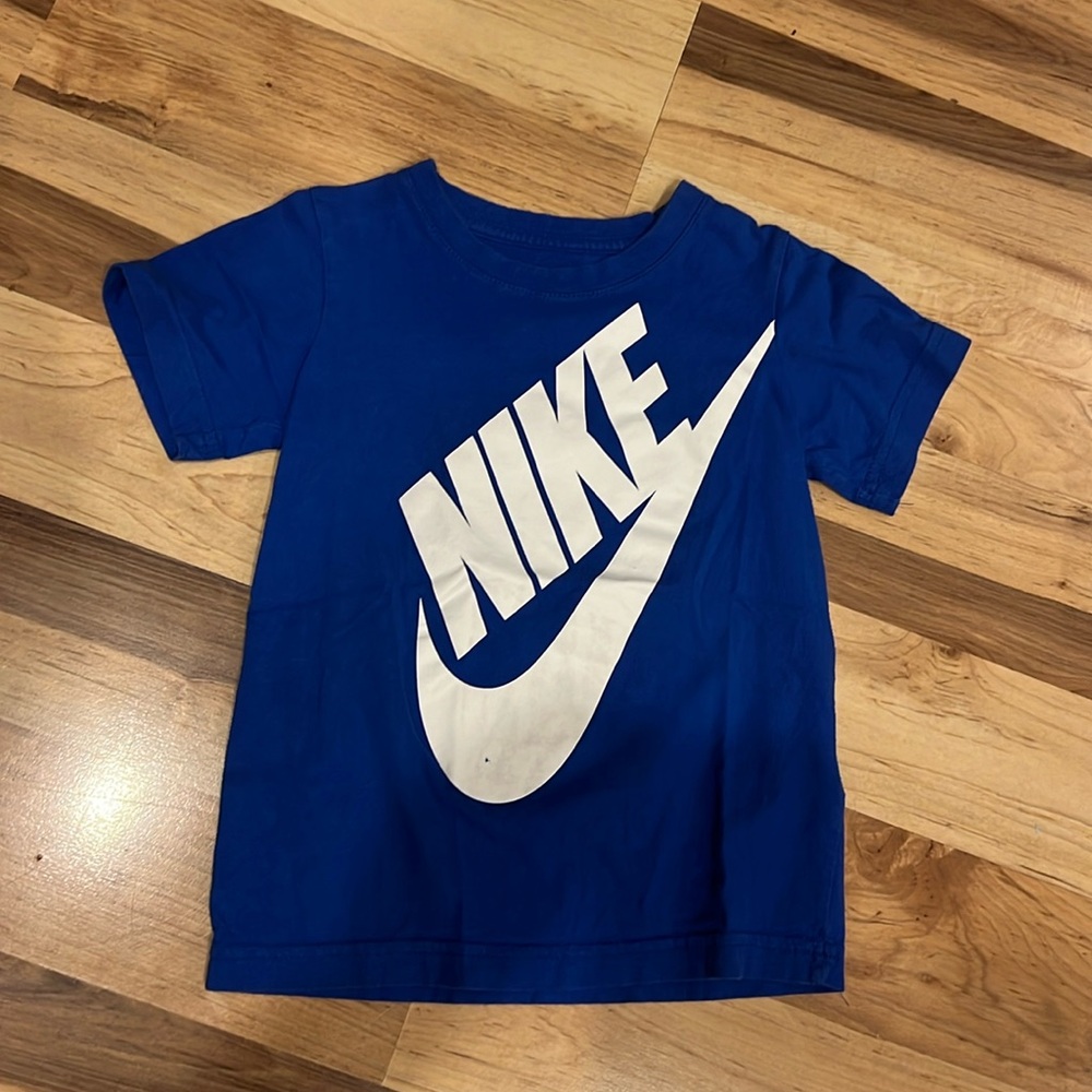 Nike boys, cotton tee